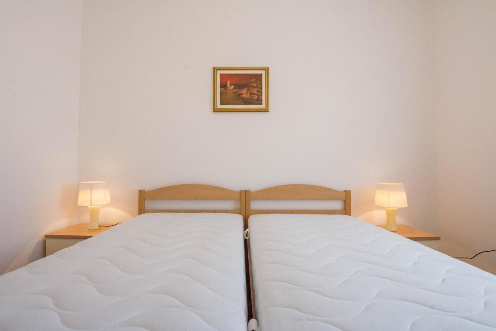 Spacious Apartment On A Great Location -Apartment Kuhta บีโอกราดนาโมรู ภายนอก รูปภาพ