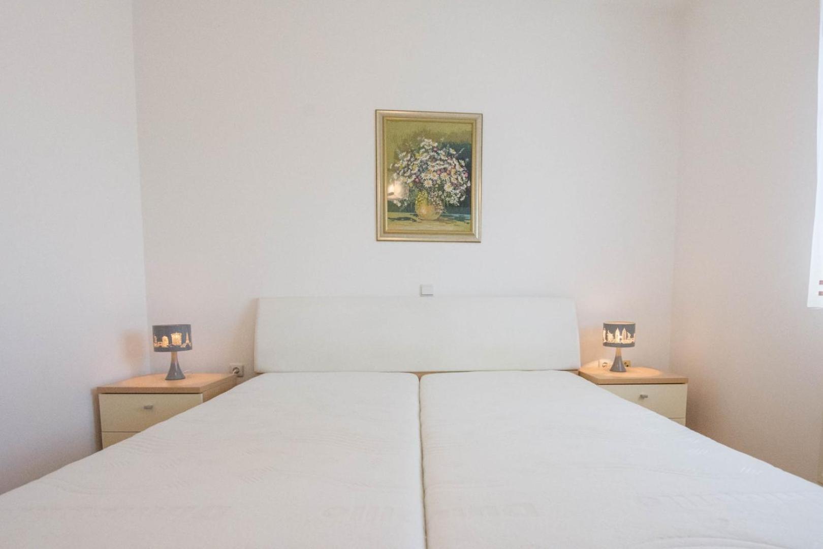 Spacious Apartment On A Great Location -Apartment Kuhta บีโอกราดนาโมรู ภายนอก รูปภาพ